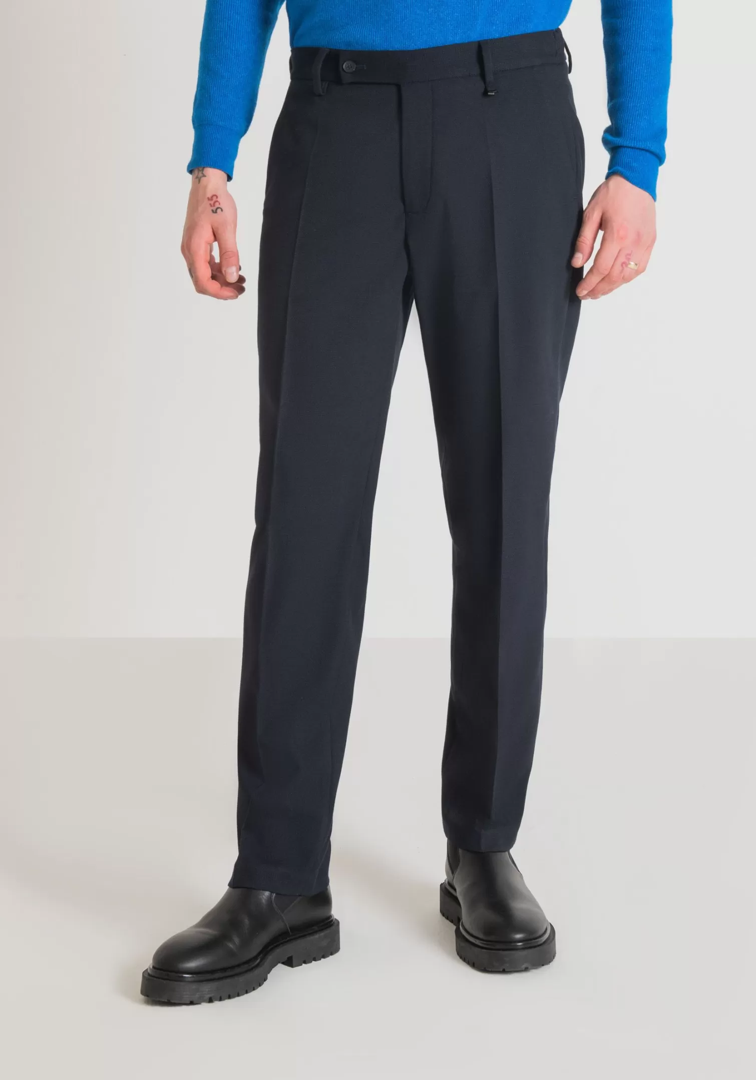 Pantaloni>Antony Morato Pantaloni Regular Straight Fit "Phil" In Tessuto Dobby Di Misto Viscosa Elastico Ink Blu