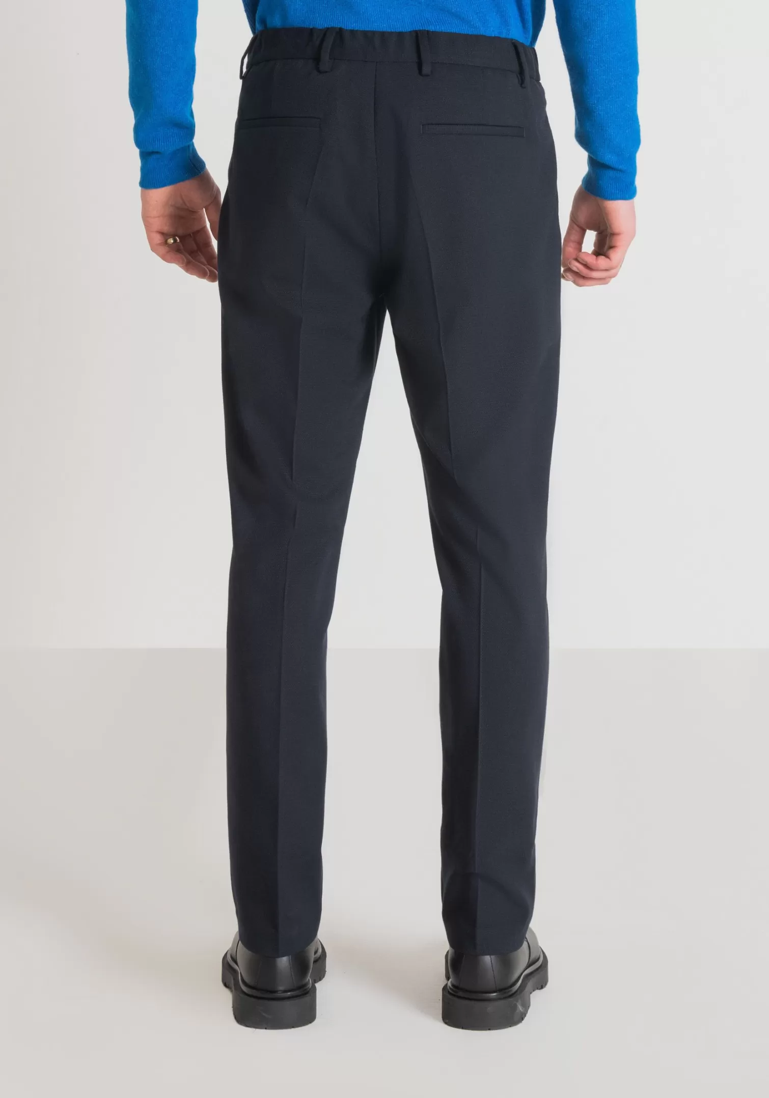 Pantaloni>Antony Morato Pantaloni Regular Straight Fit "Phil" In Tessuto Dobby Di Misto Viscosa Elastico Ink Blu