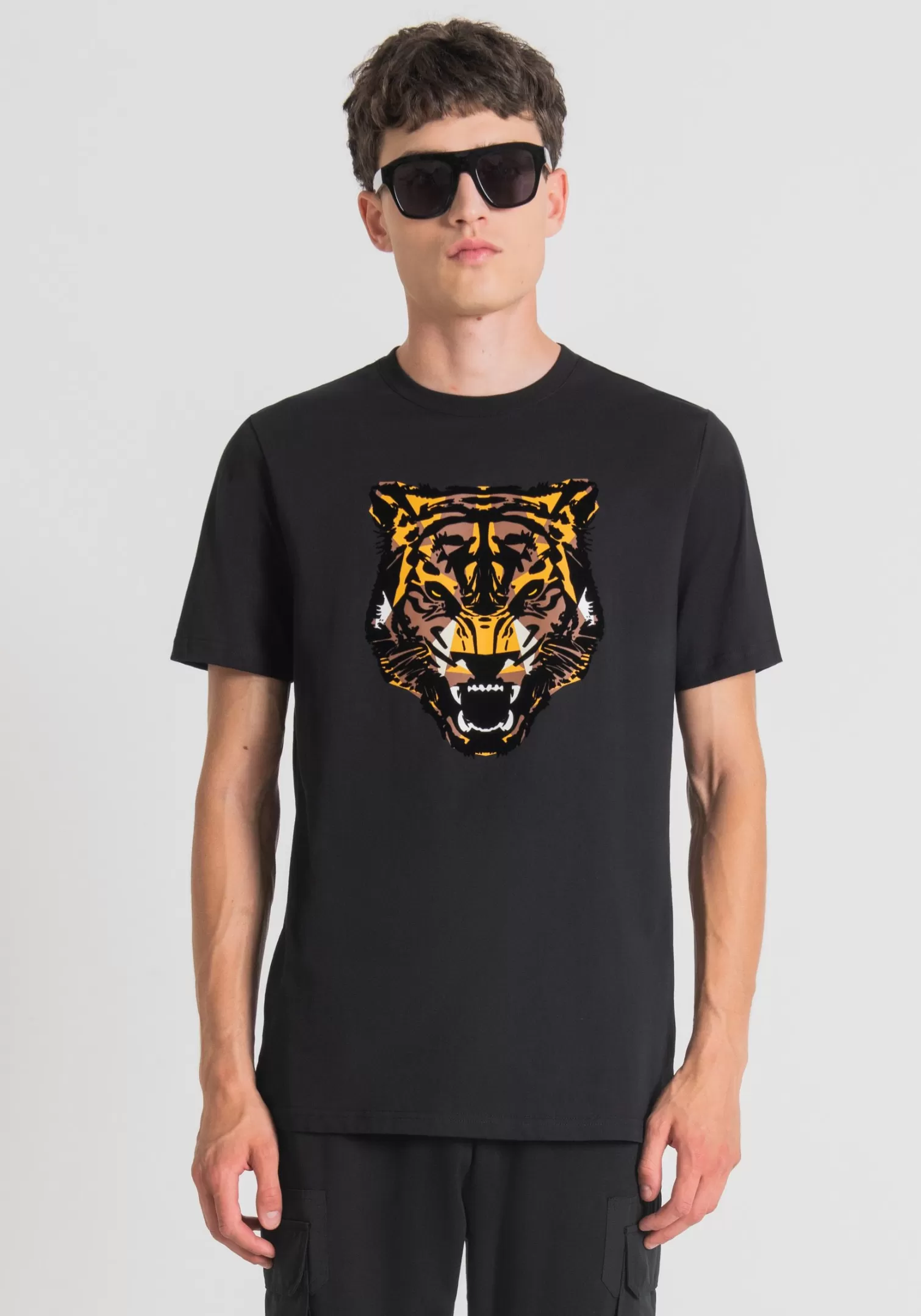 T-Shirts E Polo>Antony Morato T-Shirt Regular Fit In 100% Cotone Con Stampa Tigre Nero