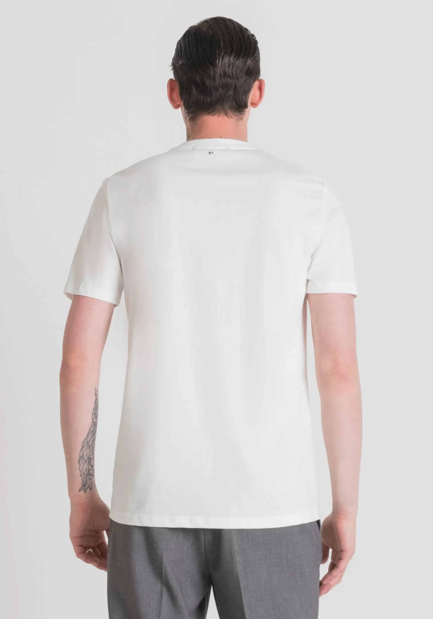 T-Shirts E Polo>Antony Morato T-Shirt Regular Fit In 100% Cotone Con Stampa Vignetta Crema