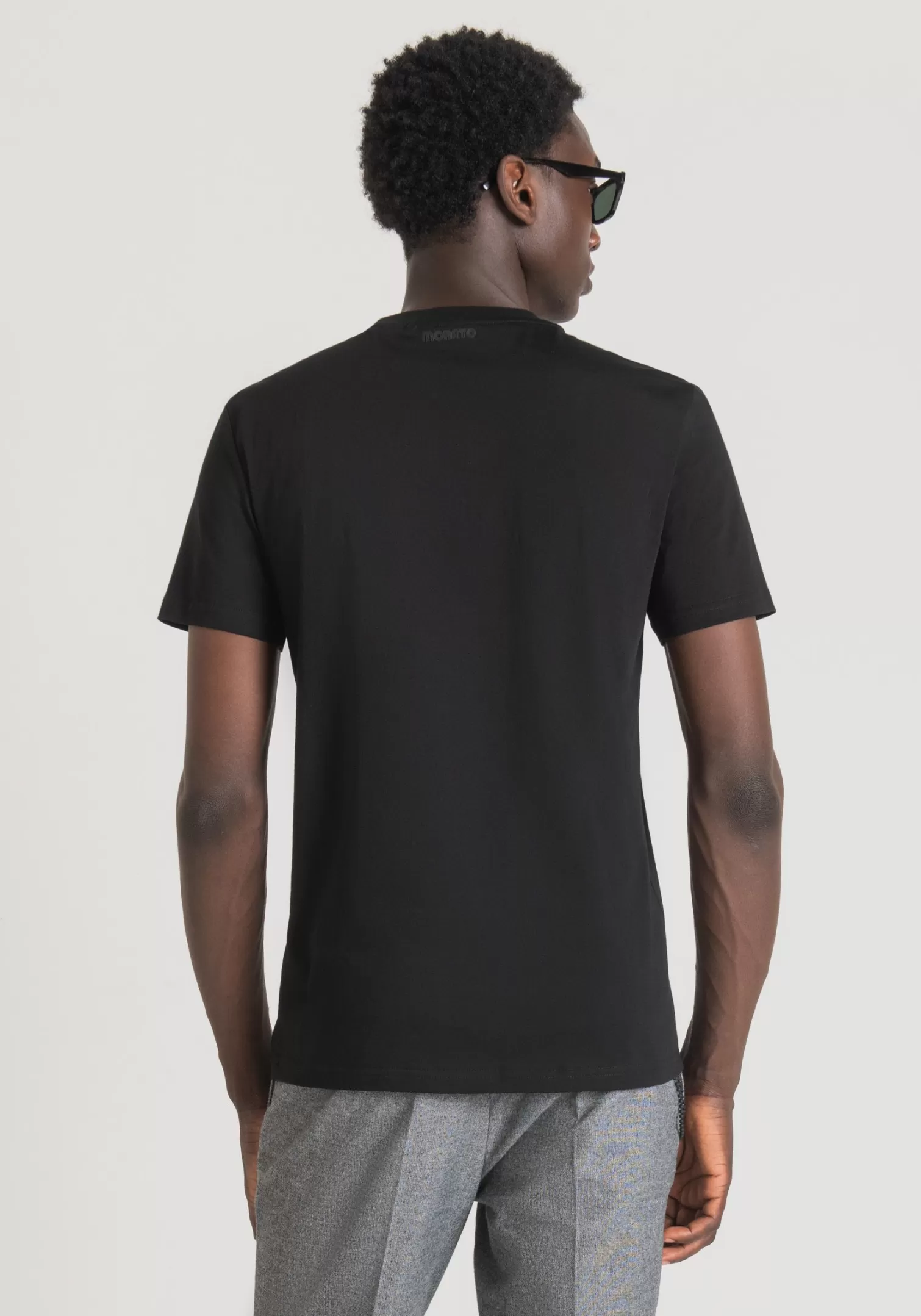 T-Shirts E Polo>Antony Morato T-Shirt Slim Fit In Puro Cotone Con Stampa Frontale Nero